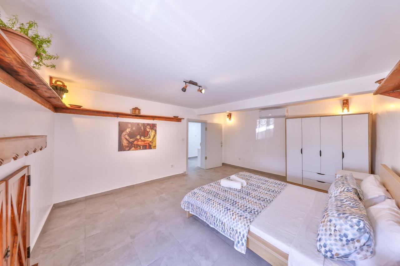 Agach Aparts-Savran Milas Extérieur photo